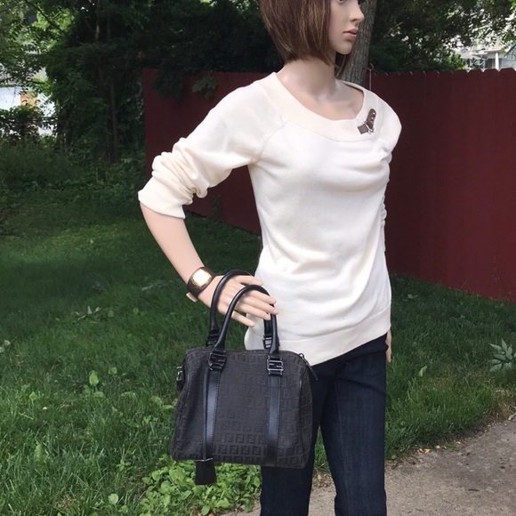 143 Girl Handbags - Fendi speedy 25